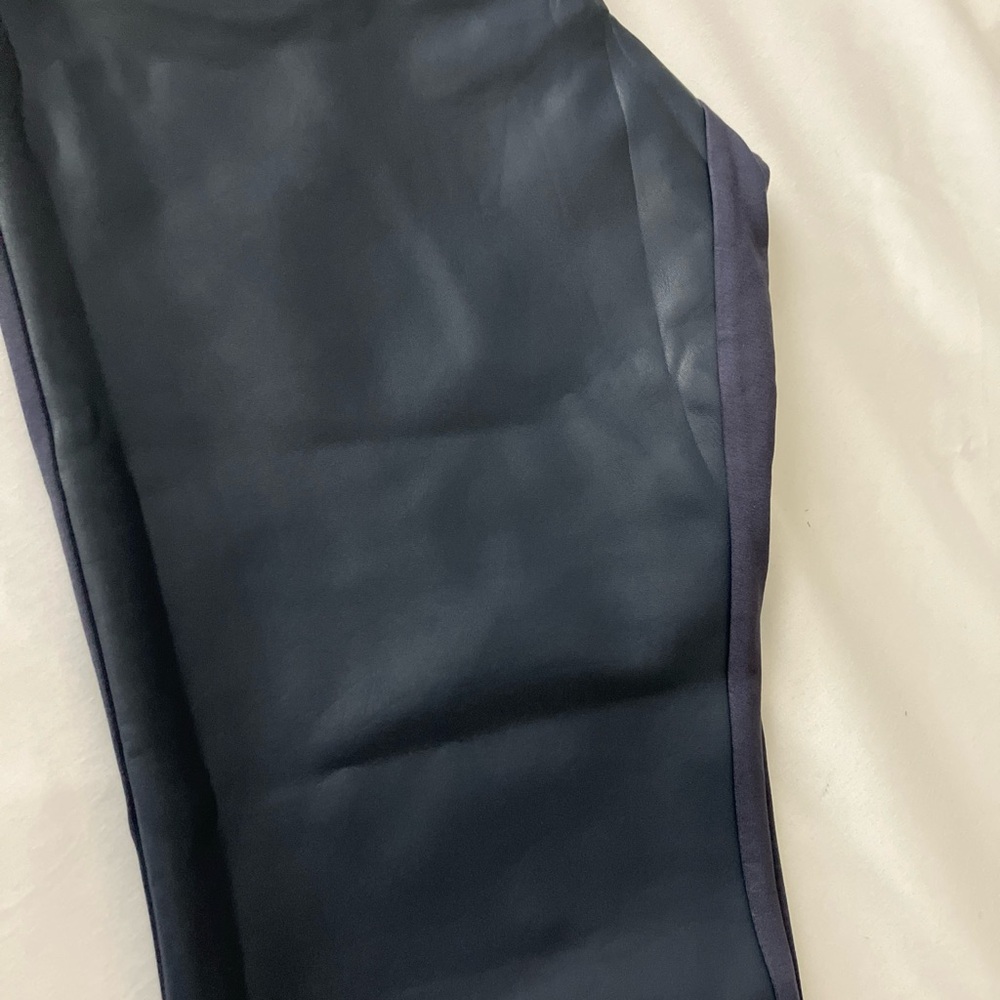 Belle by Kim Gravel Petite Faux Leather Front, Ponte Back Pant- (Sz 12P) A661398 - Picture 6 of 8
